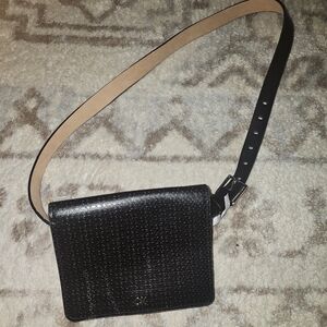 Elegant Black Calvin Kline Leather Cro Bag